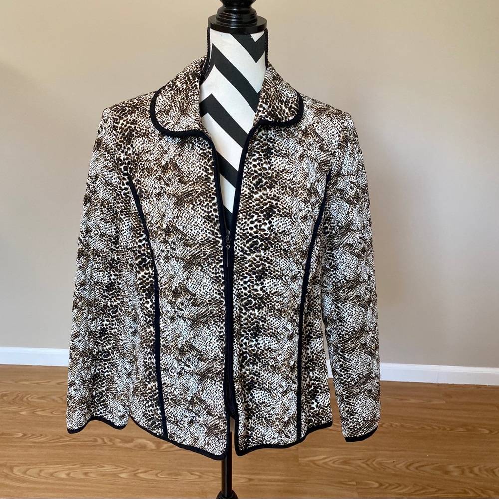 Light weight animal print jacket
